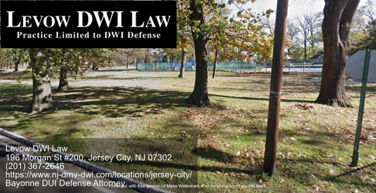 DUI defense attorney in Bayonne, NJ near park